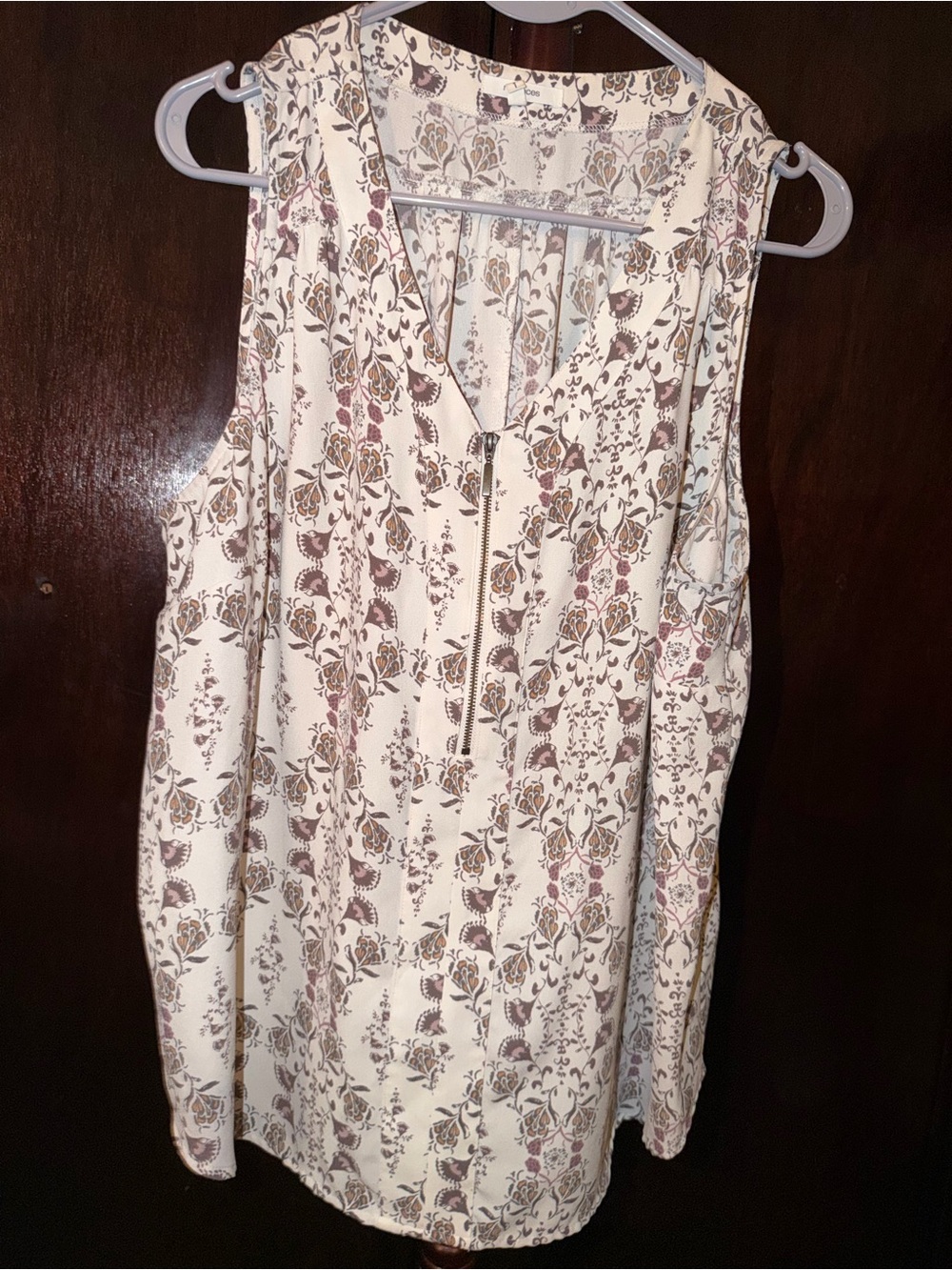 2 for 1 price Maurice’s size 1, CATO size XL dressy tanks